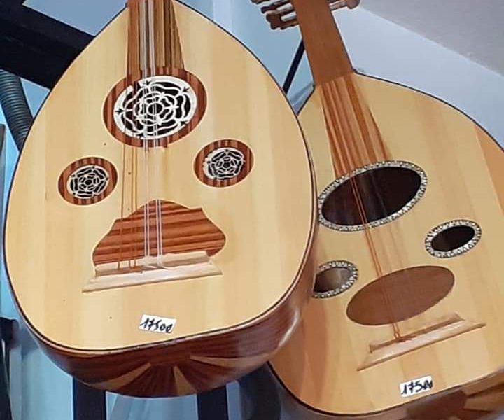 آلات موسيقية تقليدية للبيع